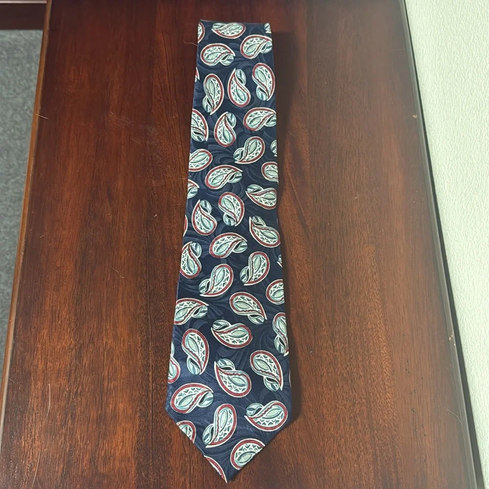 Christian Dior Tie 100% Silk